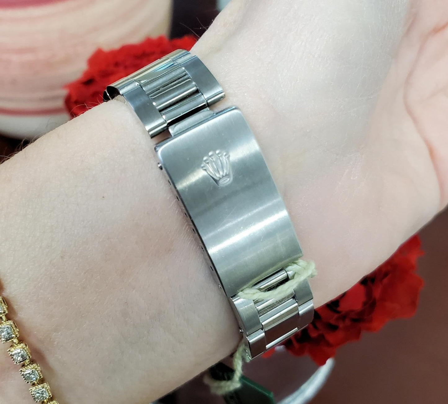 31mm Midsize Rolex Datejust 68240 Stainless Steel Pink Salmon Roman Dial Oyster