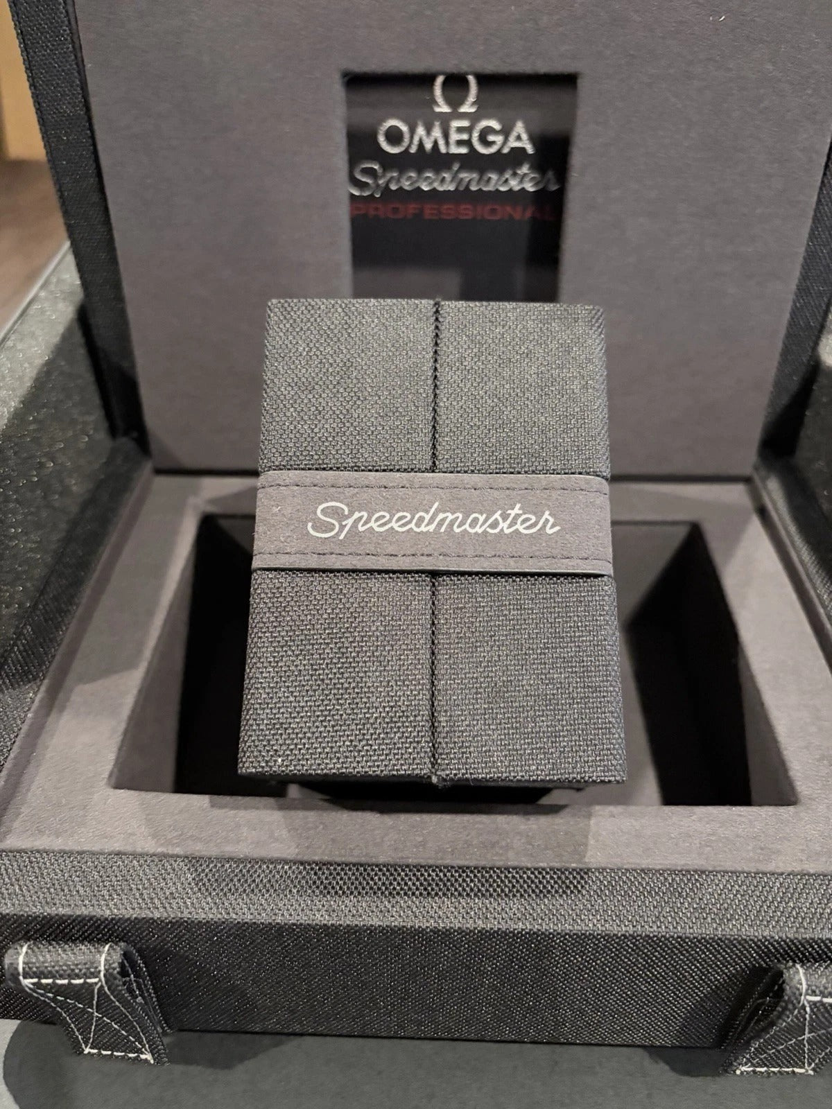 OMEGA Speedmaster Moonwatch Professional White Dial