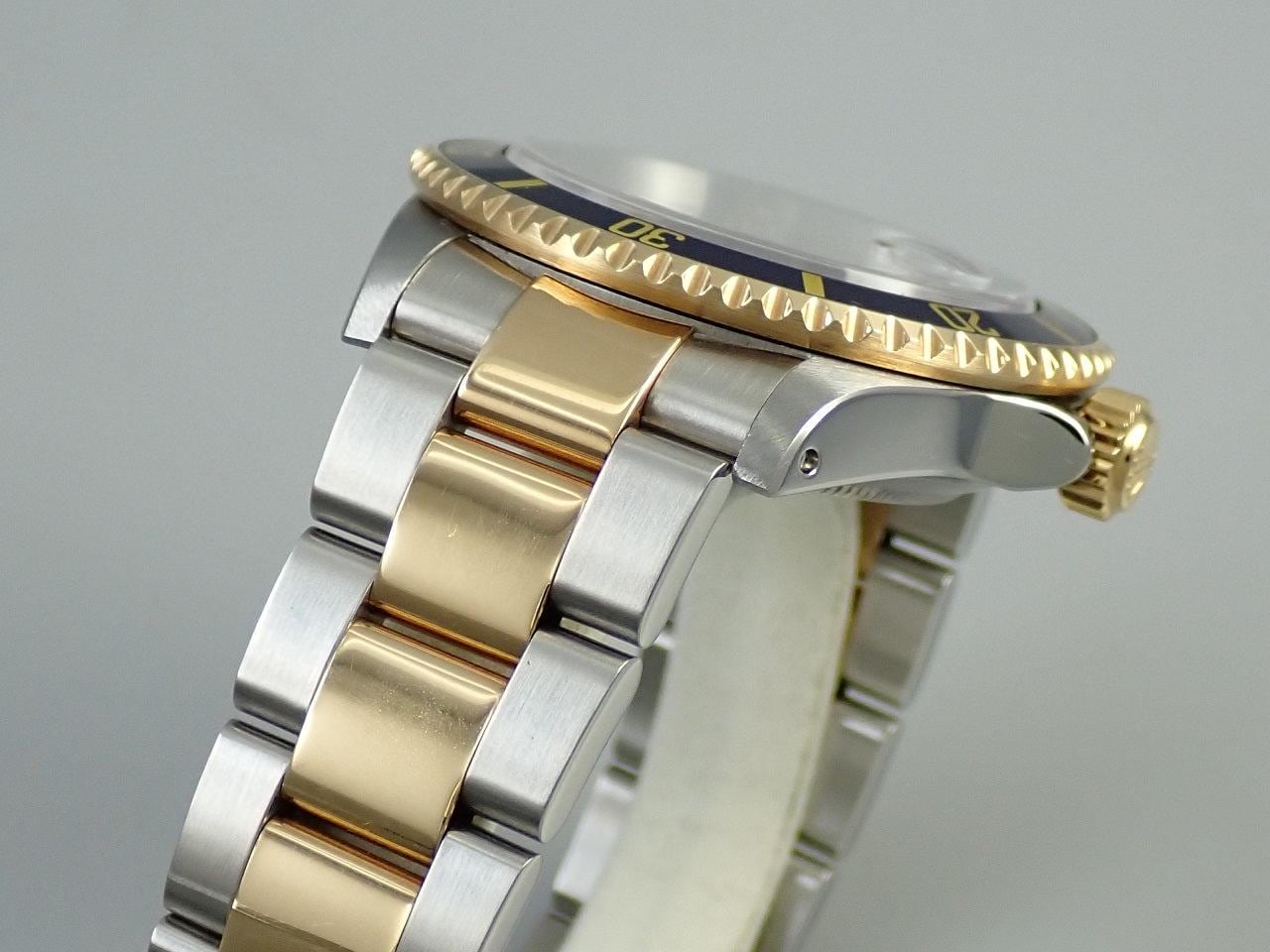 Rolex Submariner Date Reference 16613SG Authentic